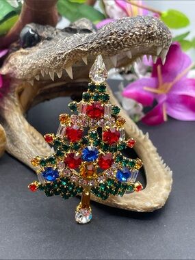 OTC rhinestone Christmas brooch vintage